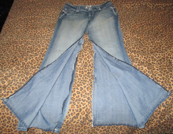 making jeans into a skirt